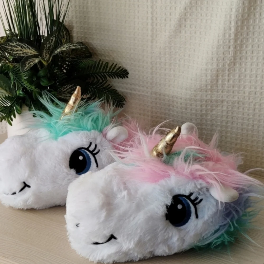 Cat&Jack Child Unicorn Slippers Size Medium 13-1